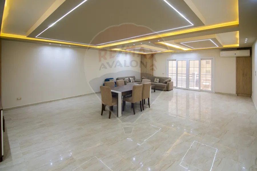 Apartment for sale 225 m Stanley (Steps from the sea - Stanley Towers) - 9,000,000 EGP