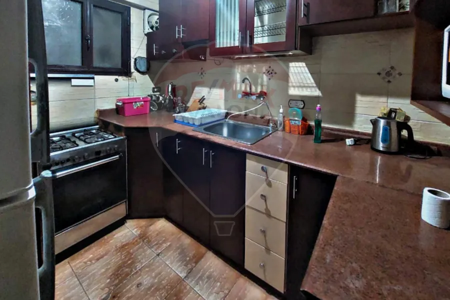 شقه للبيع  105 م سموحة ( ش توت عنخ أمون )