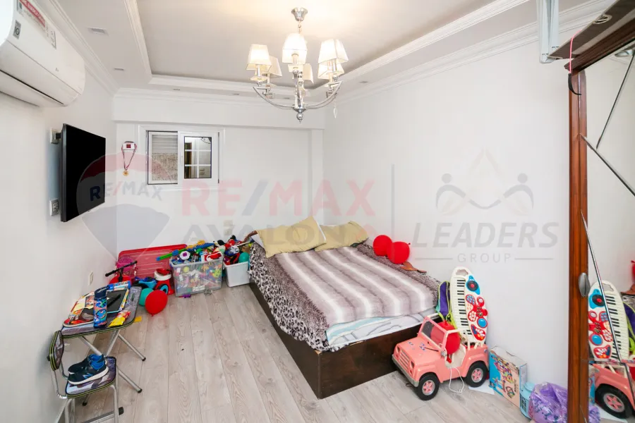 Apartment for sale 245 m Zezinia (Abo Qir St)