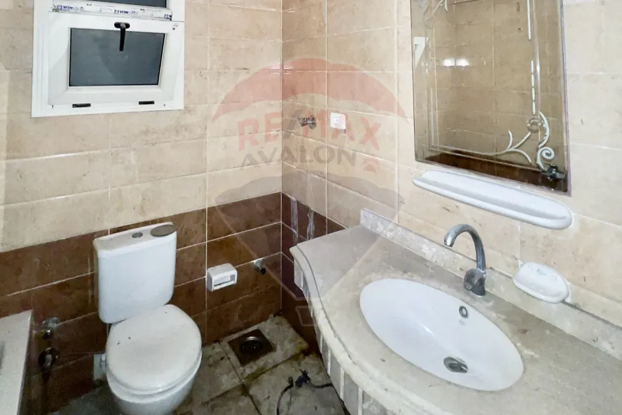 شقة للإيجار 195 م سموحة (متفرع من ش فوزي معاذ)