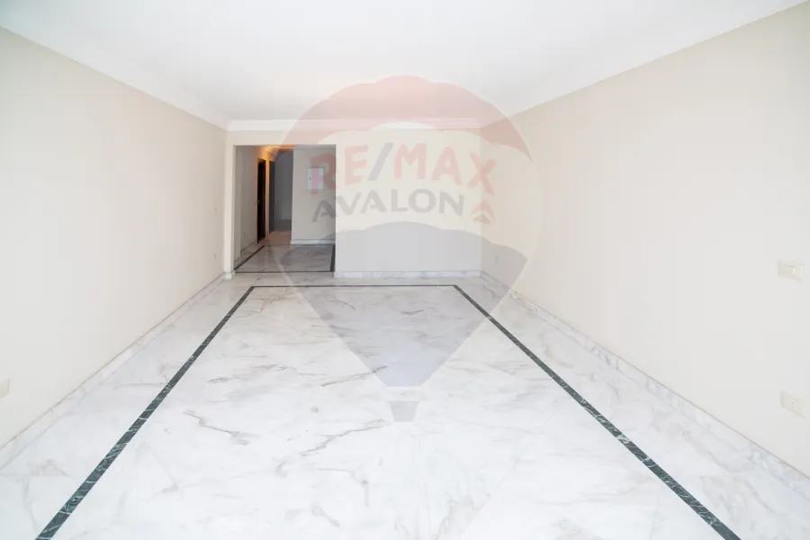 شقة للبيع 256 م سابا باشا (أبراج السرايا رويال بلازا)