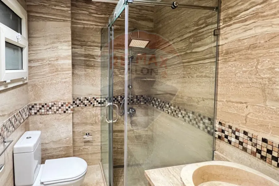 شقة للإيجار 180 م سموحة (جراند فيو)