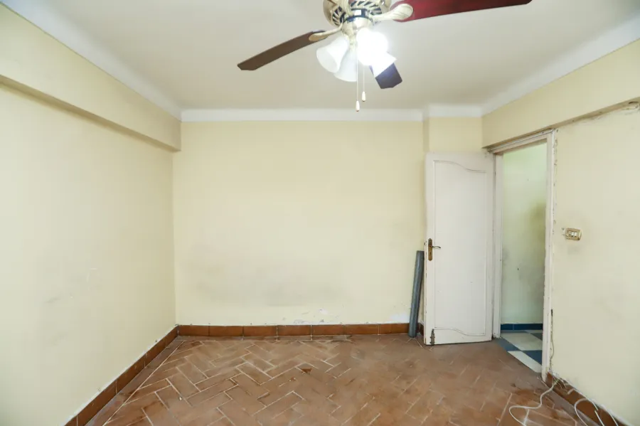 شقة للبيع 176م سموحة (ش توت عنخ امون)