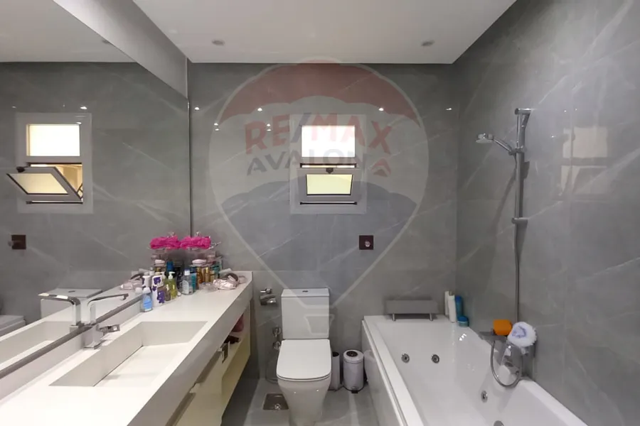 شقة للبيع 190 م وابور المياه (كومباوند البركة)