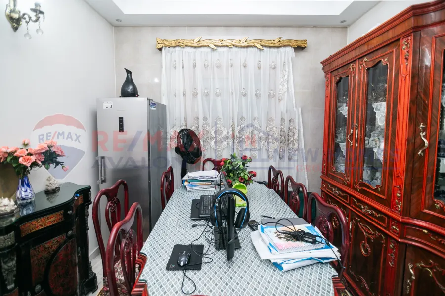 Apartment for sale 150 m Sporting (Directly on the sea)