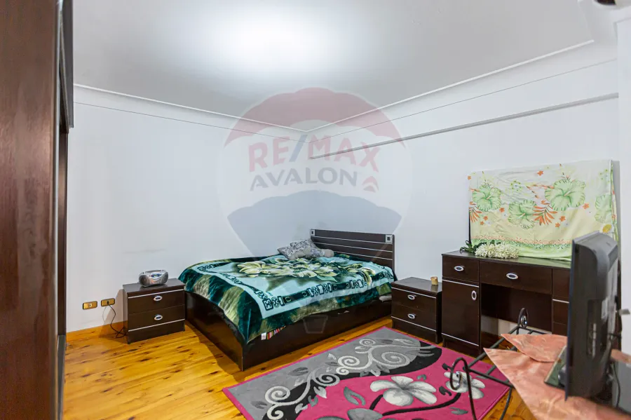 شقه للبيع 185 م لوران (ش سيرهنك )