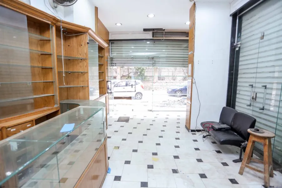 صيدليه للبيع 55م محرم بك (متفرع من زين العابدين- قرب مستشفى القبطى)