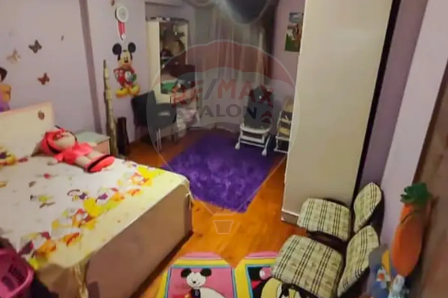 Apartment for sale 125 m Janaklis (steps from Abu Qir Street)