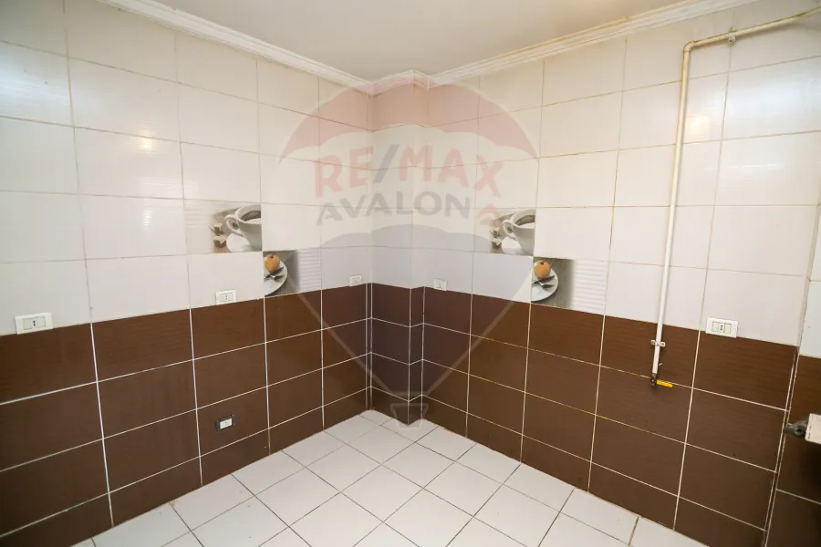 Apartment for rent 185 m Janaklis (Al-Horaya Road)