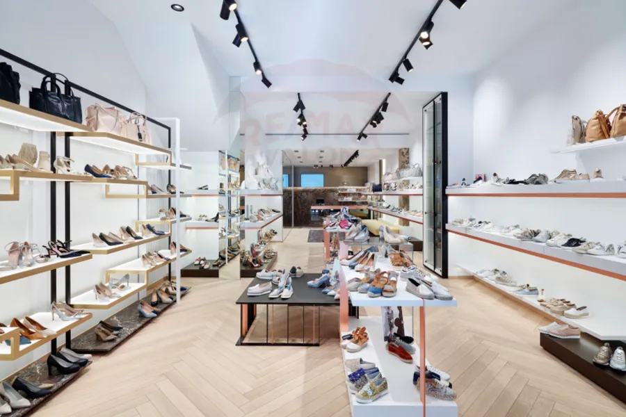 محل للإيجار 115 م سموحة (ش فوزى معاذ) - يصلح كافة الانشطة التجارية