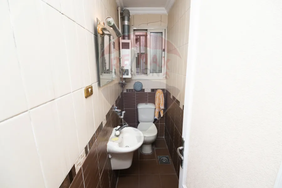 Apartment for sale 160 m Wabour Al-Mahyah (Galal El-Din El-Desouky st.)