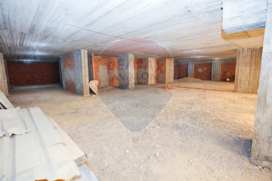 Commercial shop + mezzan for Rent 325 m Lauran (Elhorrya Road)