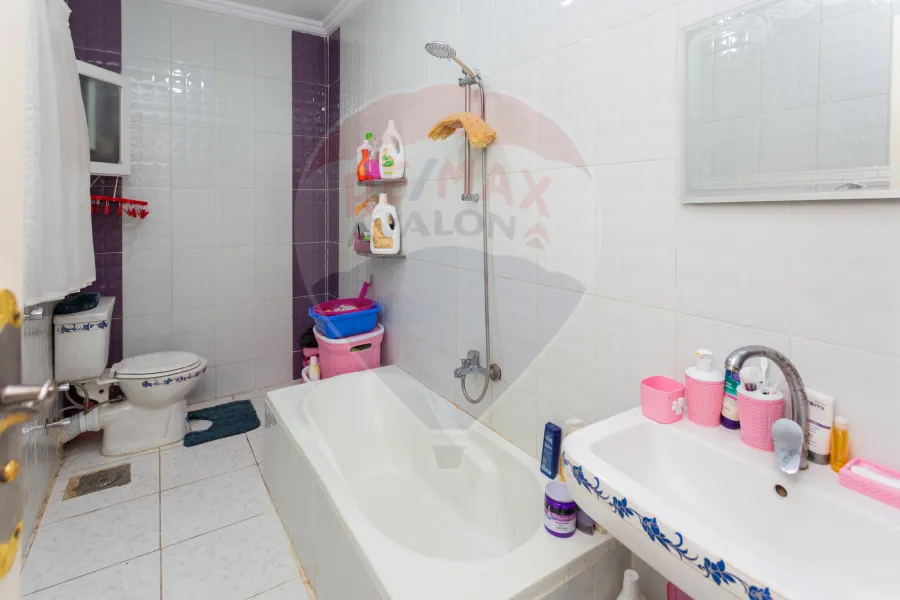 Apartment for sale 80 m Maimi (Branched from Gamal Abdel Nasser St)