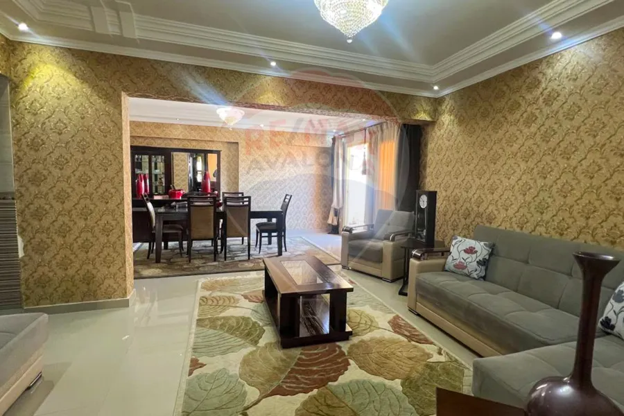 شقة للبيع 265 م  سابا باشا (خطوات من الترام)