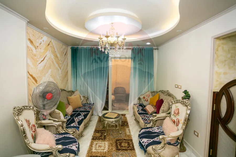 شقة للبيع 150 م العصافرة بحري (بجوار فندق الورده البيضاء)