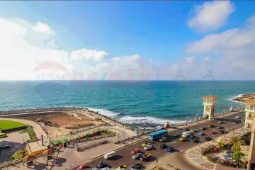 شقة للبيع 525 م رشدي (علي البحر مباشرة)