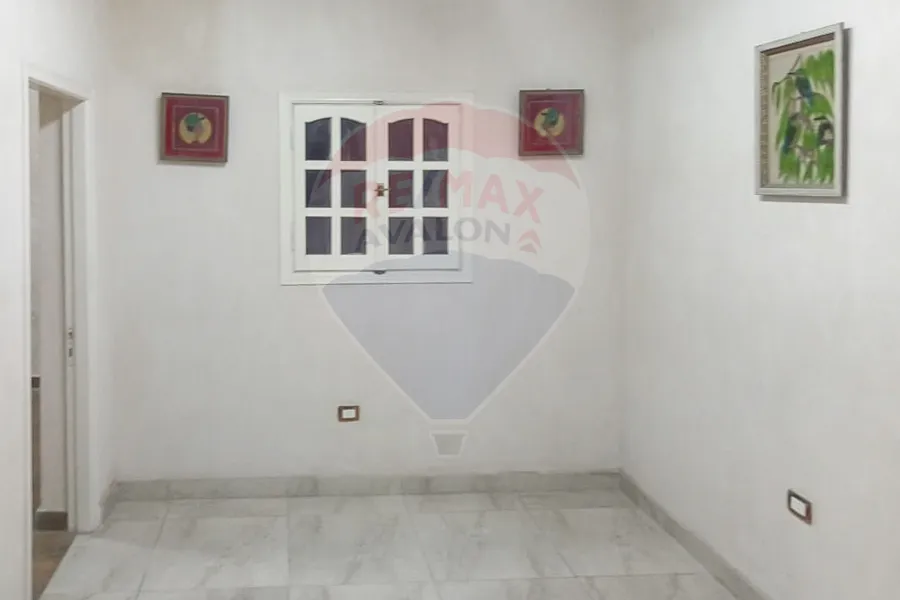 Commercial Headquarters For Rent 200 m (Mohamed Karim St.)