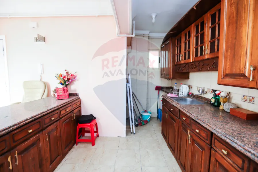 Apartment for sale 150 m Sidi Beshr (Steps from khaled ibn el waleed St.)