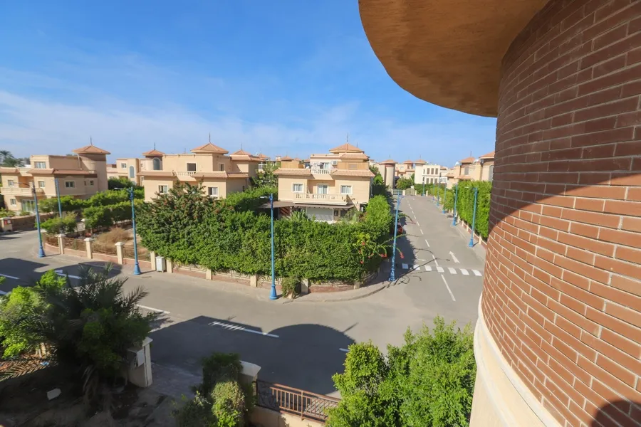 Villa 570m for Sale King Marriot (Al Orouba Compound)