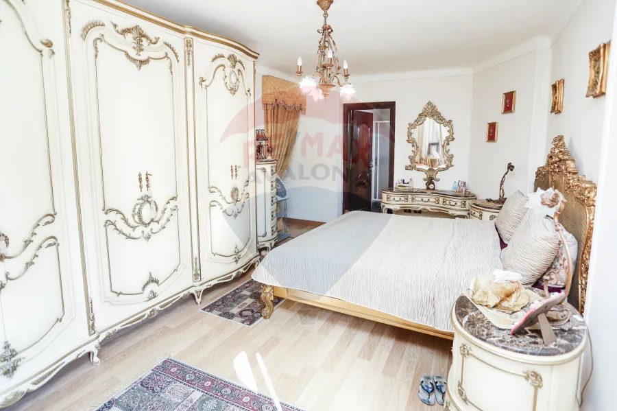 Apartment for sale 175 m Louran ( Mohamed Ezz El Arab St )