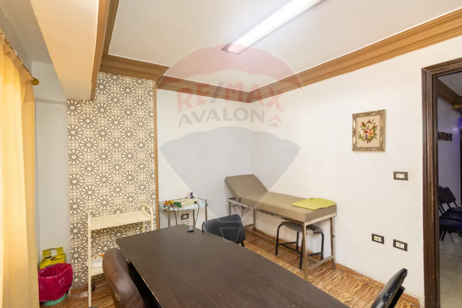 ميزان إداري للبيع 220 م سيدي بشر(ش محمد نجيب)