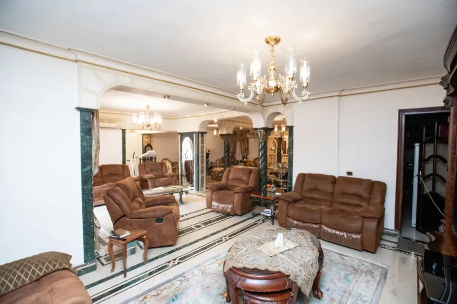 شقة دوبلكس فاخرة للبيع 400م رشدي (ش سوريا)