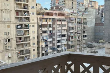 شقة للبيع 100 م المندرة (ش جمال عبد الناصر)