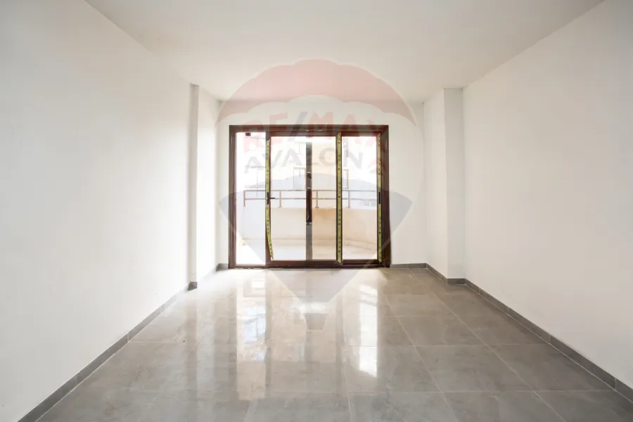 شقة للبيع 190 م سموحة  ( كومباوند فالوري انطونيادس )