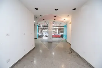 محل للبيع 430 م محطه الرمل (متفرع من ش صفية زغلول)