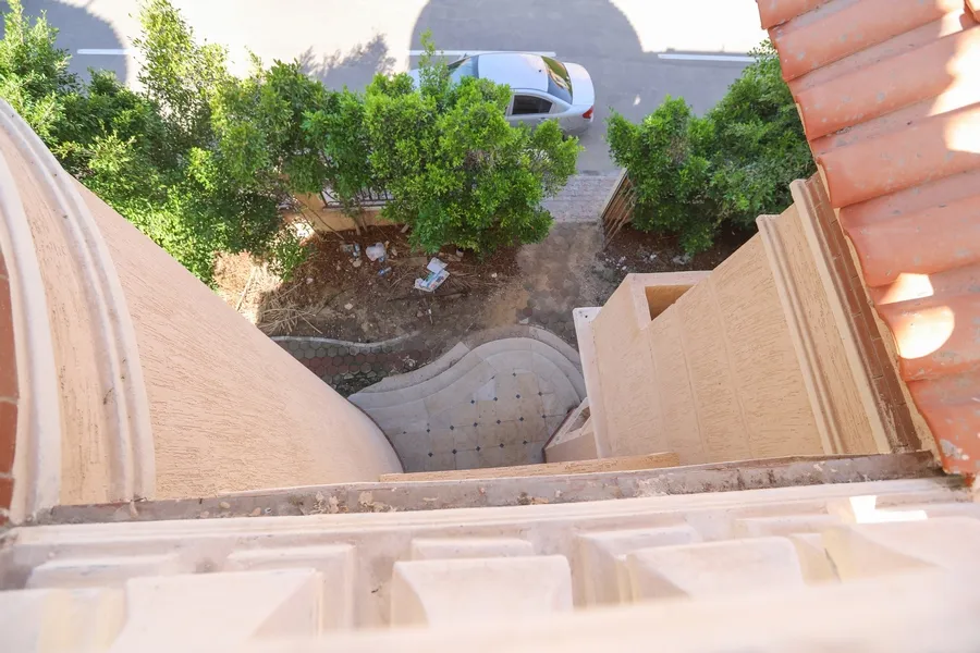 Villa 570m for Sale King Marriot (Al Orouba Compound)