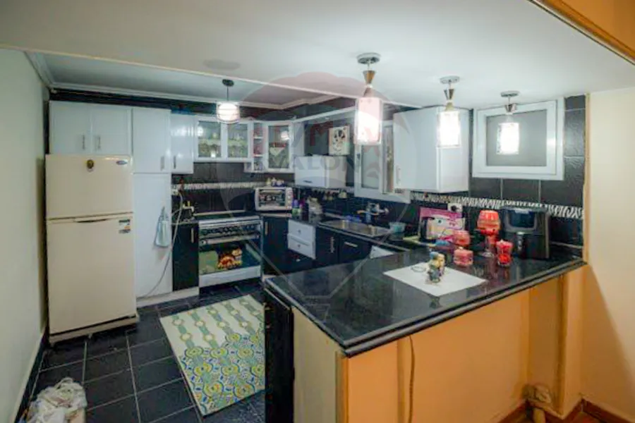 شقة للبيع 145 م سموحة (ش فوزي معاذ)