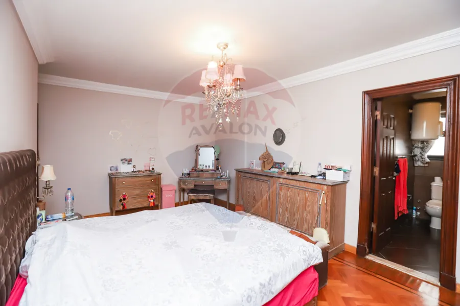 شقة للايجار المفروش 190 م كفر عبده ( ش الاسماعيليه - عماره هريتدج )