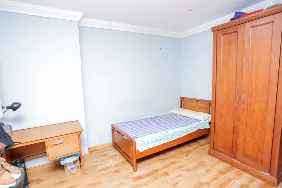 شقة للإيجار228م وابور المياه ( ش جلال الدسوقي)