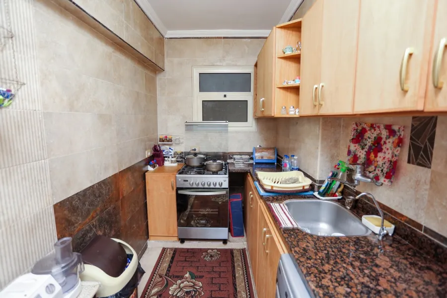 شقة للبيع 154م سموحة الجديدة (كومباوند سموحة انترانس)