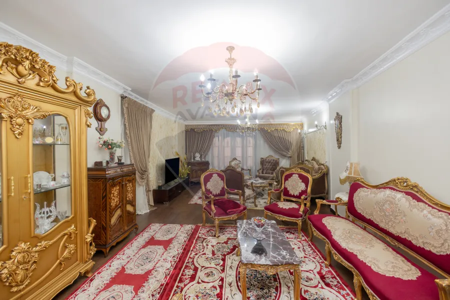 Apartment for sale 160m Miami (steps from Al-assawy st.)