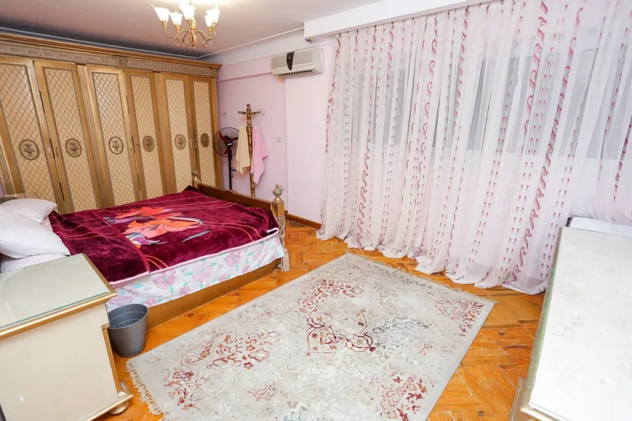 Furnished Apartment for rent 300 m Sidi Gaber (Number 3 From Corniche)