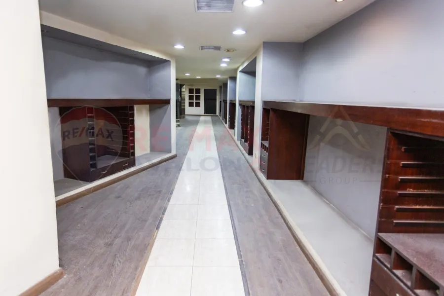 Shop + Mizzane for rent 465 m Sidi Gaber (Abu Qir St.)