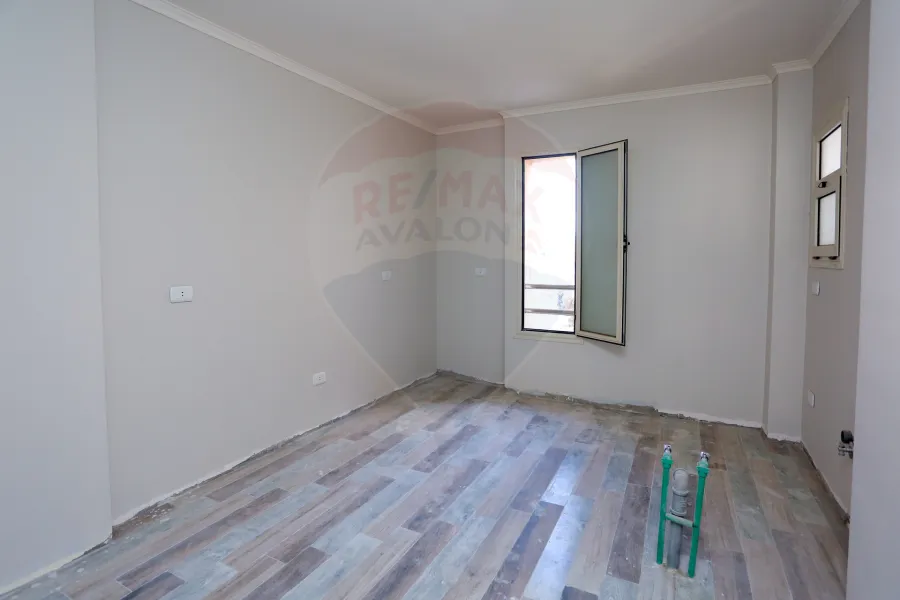 شقة للبيع  205م كفر عبده (ش الاسماعيلية - عمارة براند )