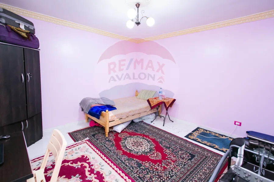 Apartment for sale 155 m Camp Chezar (steps from Sea & university bridge)