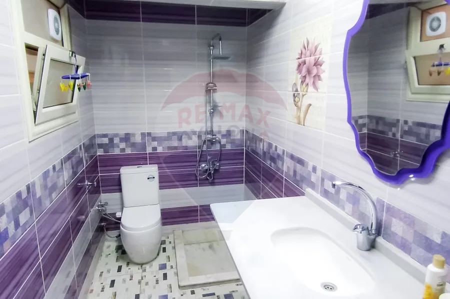 شقة للإيجار 125 م سموحة (كومباوند حدائق السرايا)