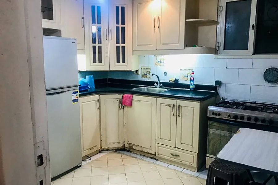 شقة للايجار 180م الوزارة (2 نمرة من ش أبو قير)