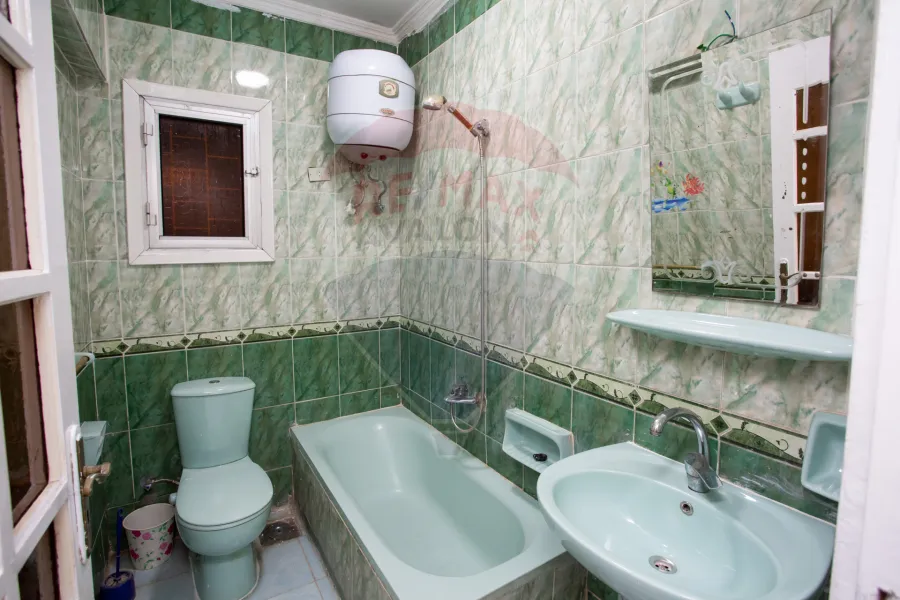 Apartment for rent 115 m Sidi Gaber (Steps from the sea and Al-Mosheer Street)