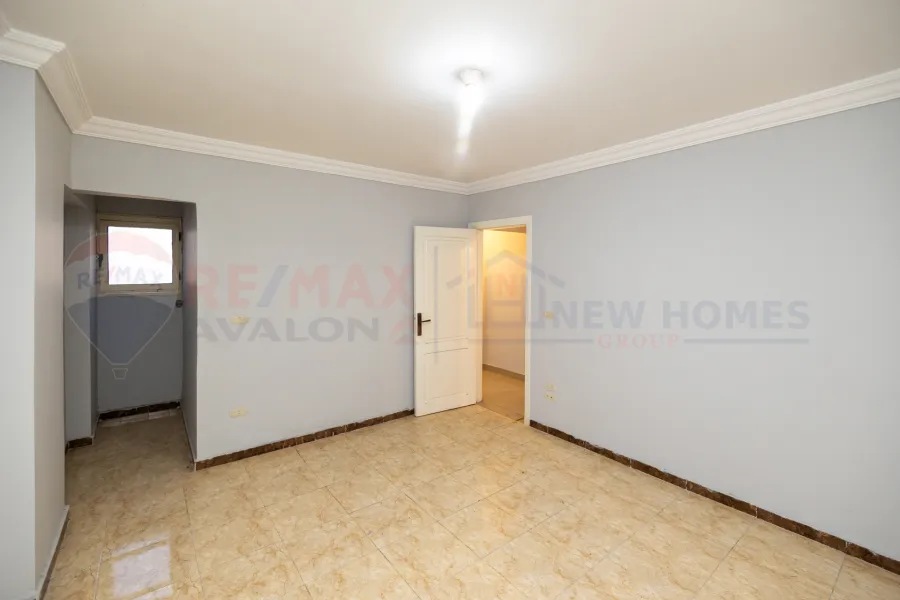 Apartment for sale 150 m Al-Ibrahimiah (steps from Abu Qir St.)