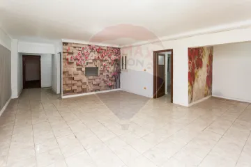 شقة للبيع 160 م ميامي (ش جمال عبد اناصر - امام الاكاديمية البحرية)