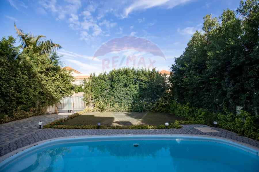 فيلا مستقلة للبيع 393م كينج مريوط (كومباوند الصفوة دريم - شركة طابا)