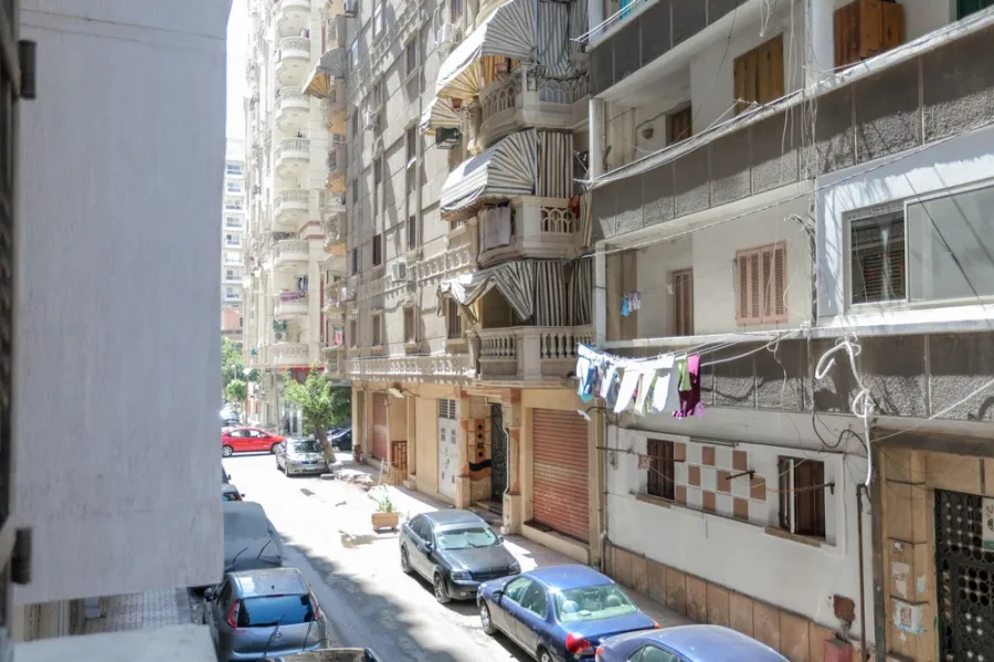 شقة للإيجار228م وابور المياه ( ش جلال الدسوقي)