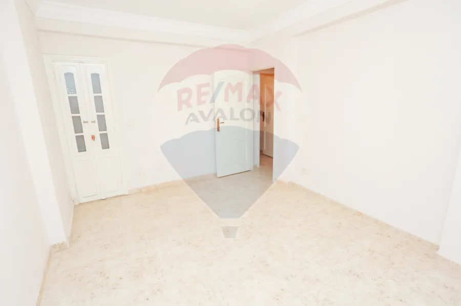 Apartment for rent 125 m Fleming ( Ahmed Tawfiq St.)