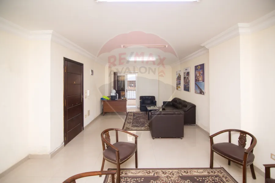 شقة للبيع 160 م سيدي جابر (متفرع من ش المشير)