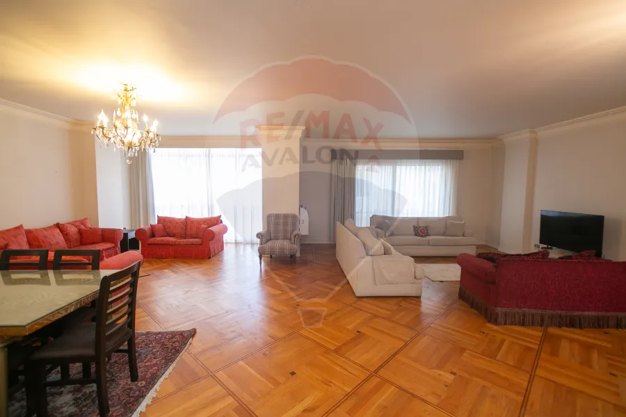 شقة للبيع 334 م  كفر عبده (بجوار British council)