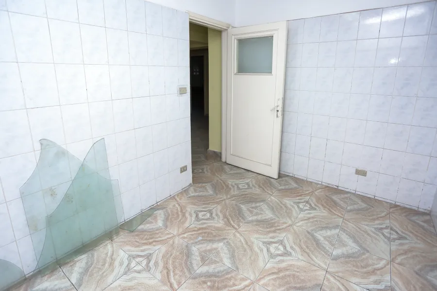Apartment for sale 200m Sidi Gaber (Bor Saied St.)- Residential or Commercial